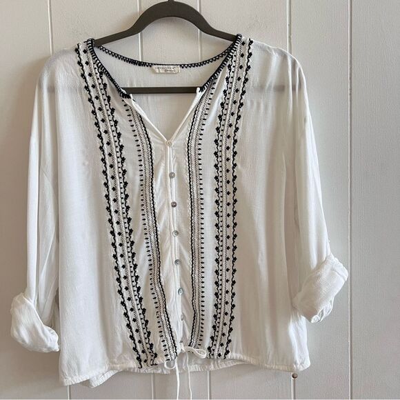 Lovestitch Bohemian Embroidered Tie Front Button Down Blouse - Picture 2 of 12